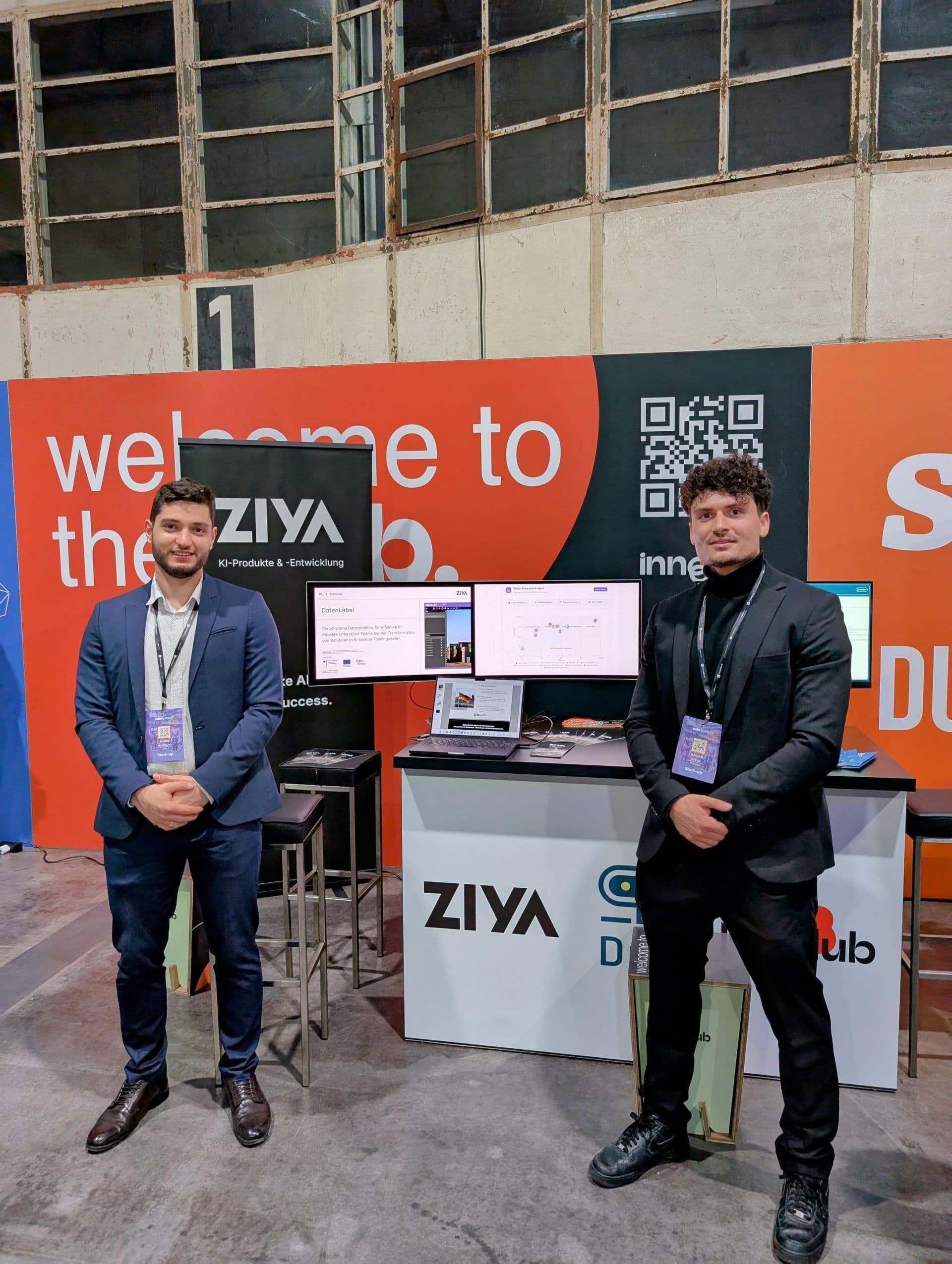 Haris und Ilirjan Bytyqi am Ziya-Stand beim RuhrSummit