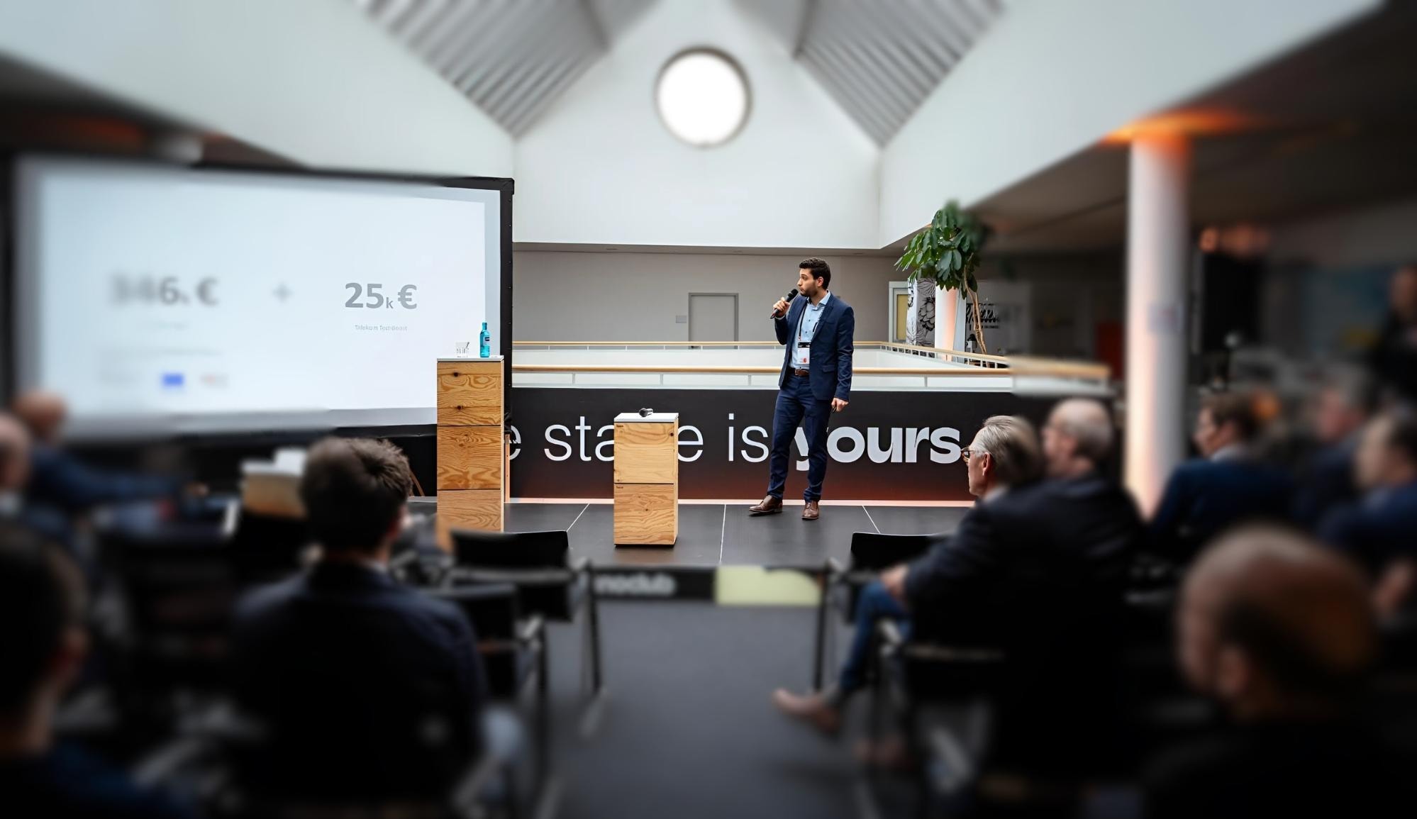 KI-Seminar: Ganztägige Schulung mit Theorie, Praxis und Strategie